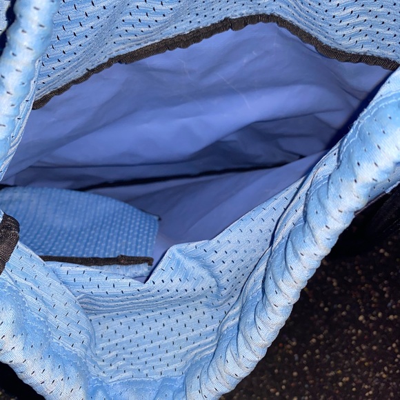 Nike drawstring athletic bag - Picture 4 of 5